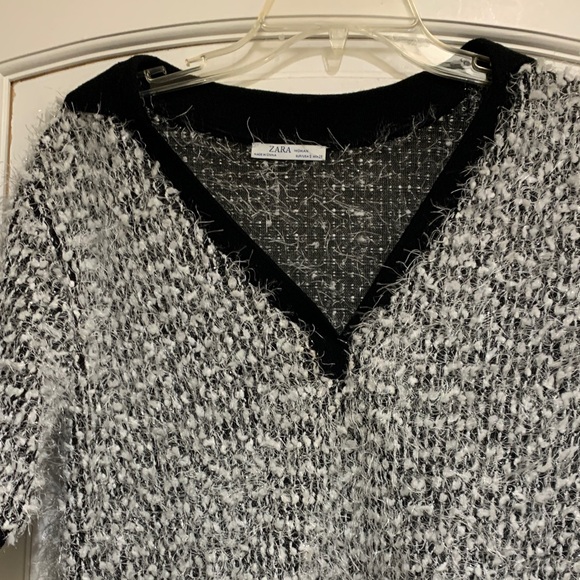 Zara Monochrome Fuzzy Knit Top size S - Picture 2 of 3